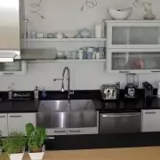 Eine Küche, die zum Kochen einlädt Eine Küche, die zum Kochen einlädt